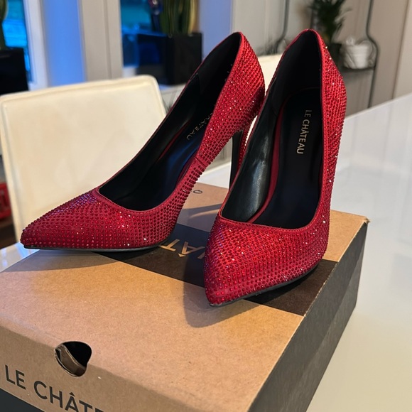 Le Chateau heels - size 6 - Picture 7 of 9